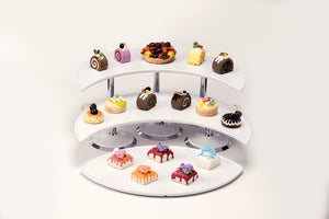 Ekspozitor me 3 kate melamine e bardhe 59 X 80 X H: 21cm